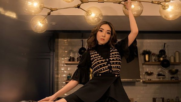 7 Gaya Gisella dan Gempi, Pakai Outfit Totalnya Rp 2 Miliar Foto #dirumahaja