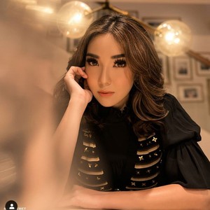 Heboh Video Seks, Foto Gisel dan Tulisan 19 Detik di Belakang Truk Ini Viral