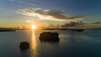 Itulah sedikit profil tentang Kepulauan Solomon di Oseania. Semoga negara ini dapat menahan laju positif COVID-19 dan kembali menjadi destinasi favorit para pasangan bulan madu dan pecinta diving dunia (Chris McLennan/Visit Solomon)