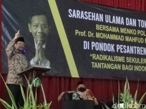 Kampanyekan Prokes, Mahfud MD Keliling Ponpes di Madura