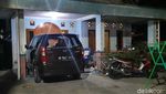 Momen Densus 88 Geledah Rumah di Sleman