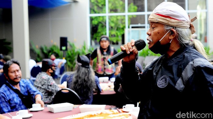 Pelukis Banyuwangi dapat order di tengah pandemi covid-19