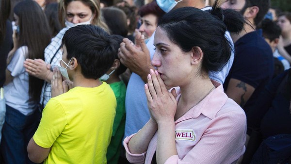 Umat Katolik Berdoa Agar Perang Armenia-Azerbaijan Berhenti