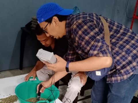 XL Axiata (XL) mengembangkan solusi berbasis Internet of Things (IoT) bernama Smart Coffee Monitoring di bidang agrikultur dalam meningkatkan kualitas kopi pascapanen.
