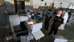 Begini Penerapan Protokol Kesehatan Saat Praktikum di Sekolah