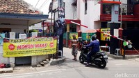 Seperti diketahui, Pemerintah Kota Cimahi resmi memberlakukan mini lockdown di semua kelurahan selama 14 hari atau dua pekan ke depan. Itu dilakukan sebagai upaya menekan penyebaran COVID-19.