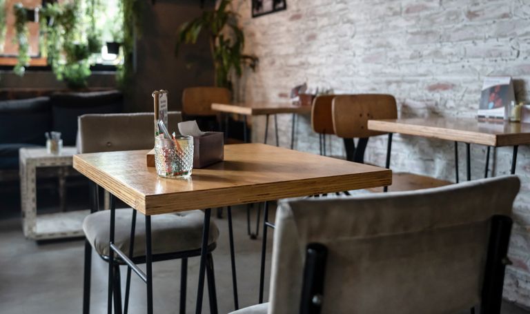 Saat Pandemi COVID-19 Ini 5 Ciri Restoran yang Harus Dihindari