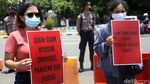 Demo di Seberang Istana Soroti Kasus Pelanggaran HAM