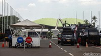 Sebelumnya diberitakan, Serikat Pekerja sepakat untuk melakukan aksi mogok nasional sebagai bentuk penolakan terhadap omnibus law RUU Cipta Kerja. Mogok nasional rencananya dilakukan selama tiga hari berturut-turut, mulai 6 Oktober dan diakhiri pada 8 Oktober 2020 saat sidang paripurna.