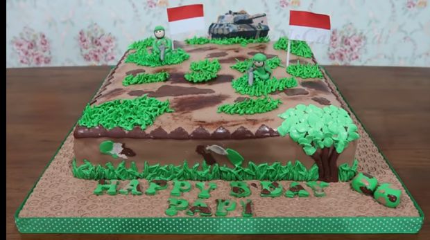 HUT TNI Ke-75, Ada Cake Hijau Loreng hingga Berhias Tank Baja