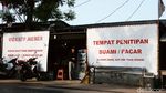 Ini Lho Spanduk Penitipan Suami/Pacar yang Bikin Kepo Warga