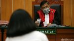Jalani Sidang, Vanessa Angel Ngaku Konsumsi Pil Xanax
