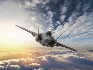 Detik-detik Jet Rusia Cegat Pesawat Pengintai AS