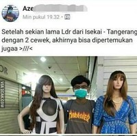 Pacarmu cuma satu? Kalah dong sama pria yang satu ini. Walaupun LDR, tapi pacarnya ada 2 loh dan cantik-cantik pula.. Foto: 1cak.com