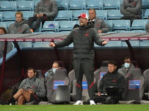 Klopp Sampai Geleng-geleng Kepala