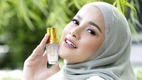 Keduanya pun berkomitmen sangat berhati-hati dalam menggunakan produk perawatan wajahnya. Batrisyia Herbal kini menjadi pilihannya untuk perawatan wajah mereka tentunya dengan kualitas terbaik.