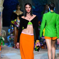 Fashion show koleksi terbaru Versace di Milan Womens Fashion Week, Milan, Italia, 25 September 2020. (Photo by Handout/Versace Press Office via Getty Images)