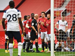 Pemain MU Ramai-ramai Minta Maaf Usai Dipermalukan Tottenham