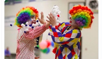 Fans MU dan Liverpool bertengkar soal siapa yang kalah paling parah. Foto: istimewa