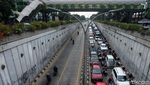 Kawasan Pasar Minggu Padat Merayap Saat Jakarta PSBB Ketat
