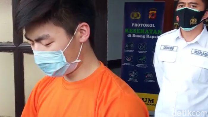 Mahasiswa pembuat konten TikTok soal masjid setel musik DJ dan tak berakhlak, KWS.