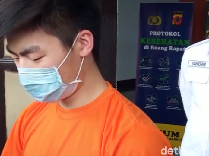 Mahasiswa pembuat konten TikTok soal masjid setel musik DJ dan tak berakhlak, KWS.
