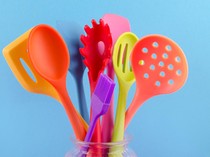 5 Tips yang Bikin Alat Masak Berbahan Silikon Awet Seperti Baru