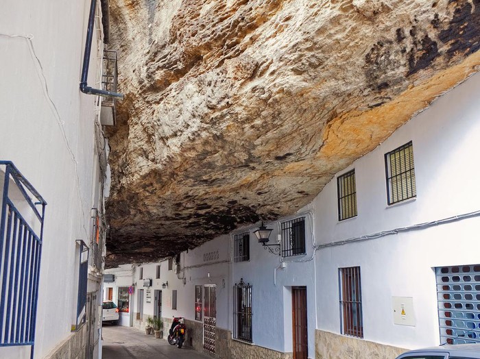 Setenil de las Bodegas