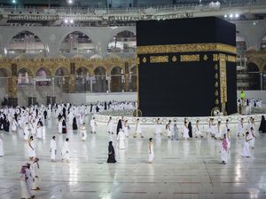 Jubir Satgas COVID-19: Jamaah Umroh Tak Boleh Langsung Pulang ke Rumah