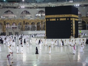 Arab Saudi Buka Umroh, Jemaah yang Divaksin Sinovac Boleh Masuk?