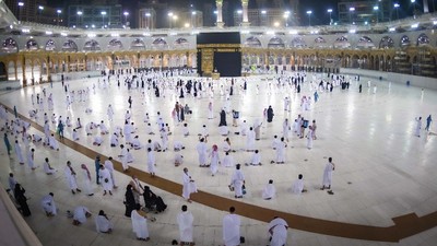 Umroh Kembali Dibuka, Begini Suasananya