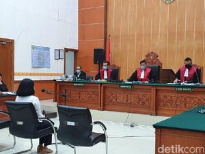 Depan Hakim, Vanessa Angel Ngaku Konsumsi Pil Xanax di Sel Tahanan