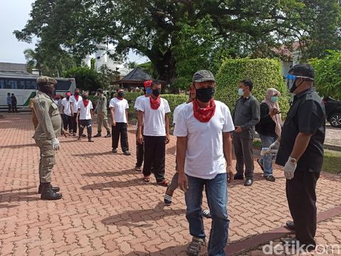 51 nelayan Aceh yang sempat ditahan di Thailand kembali ke tanah kelahiran (Agus Setyadi/detikcom)