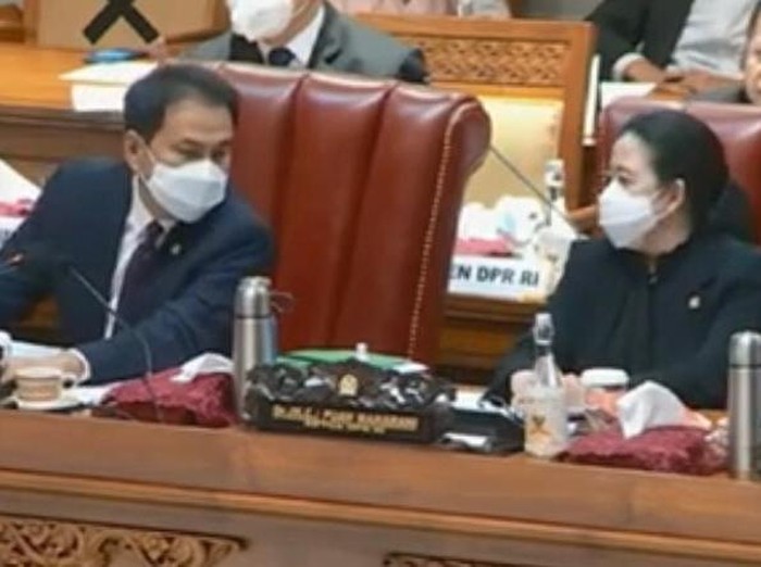Azis Syamsuddin dan Puan Maharani