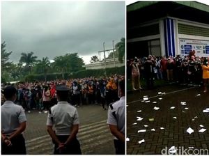Bukan Soal Omnibus Law, Ribuan Buruh Pabrik Sepatu di Sukabumi Demo PHK