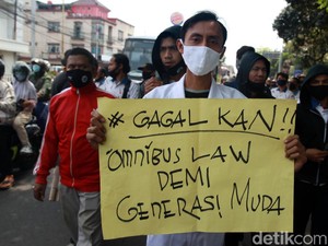 BEM SI Gelar Demo Nasional Protes Omnibus Law UU Cipta Kerja 8 Oktober