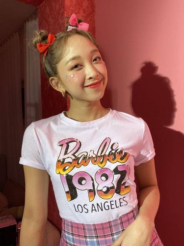 Dita Karang jadi Model Nacific Indonesia