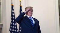 Selain itu, menurut Direktur Komunikasi pada tim kampanye Trump, Tim Murtaugh, dalam pernyataan kepada CNN, Donald Trump masih berencana untuk ikut debat calon presiden (capres) AS selanjutnya dengan capres Partai Demokrat, Joe Biden. Debat kedua antara Trump dan Biden dijadwalkan akan digelar di Miami pada 15 Oktober mendatang. AP Photo/Alex Brandon  