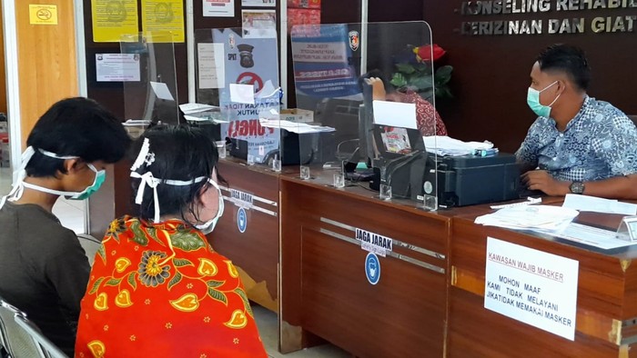 Istri laporkan suami siri gegara disiram air keras (Raja Adil-detikcom)