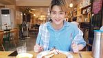 Jadi Psikopat di Flower of Evil, Ini Gaya Santai Kim Ji Hoon Saat Ngopi