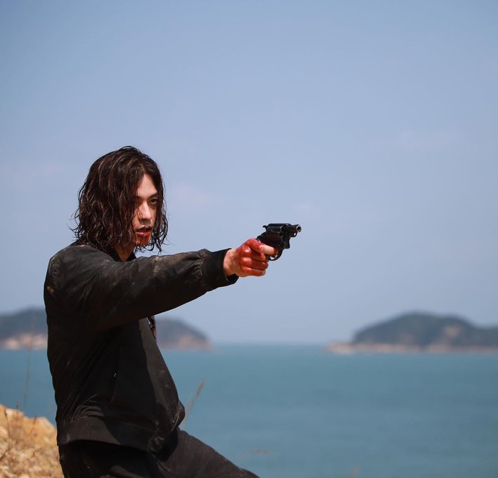 Jadi Psikopat di 'Flower of Evil', Ini Gaya Santai Kim Ji Hoon Saat Ngopi Jadi Psikopat di 'Flower of Evil', Ini Gaya Santai Kim Ji Hoon Saat Ngopi