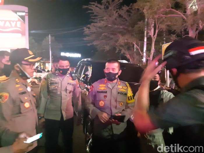 Kapolda Banten Irjen Fiandar saat ditemui di lokasi aksi mahasiswa di Serang (Bahtiar Rivai/detikcom)