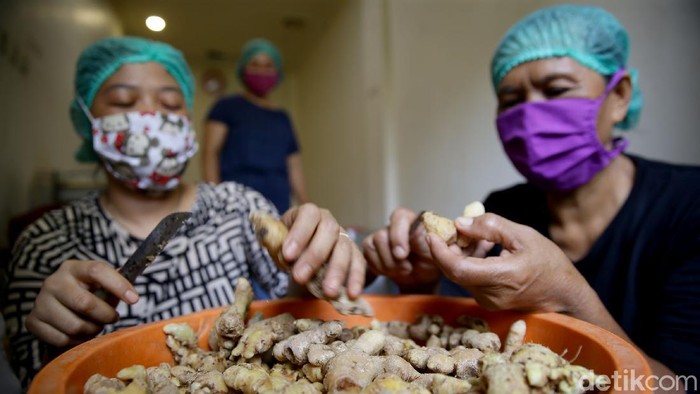 BWProduction yang berlokasi di Bugel, Kota Tangerang, Banten, memproduksi olahan berbahan dasar jahe. Penasaran?