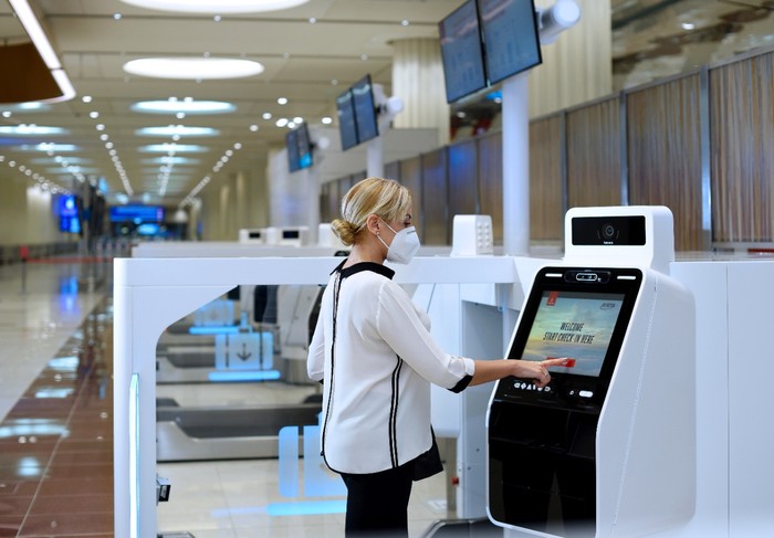 Mesin kios check-in Emirates