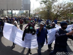 Aksi Tolak Omnibus Law Dibayangi Pandemi COVID-19, Waspadai Klaster Demo!