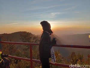 Bukan Cuma Penanjakan 1, Ini 5 Tempat Melihat Sunrise di Bromo