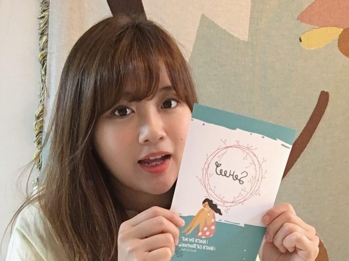 Penulis Korea Baek Se Hee yang menulis buku I Want to Die But I Want to Eat Tteokpokki