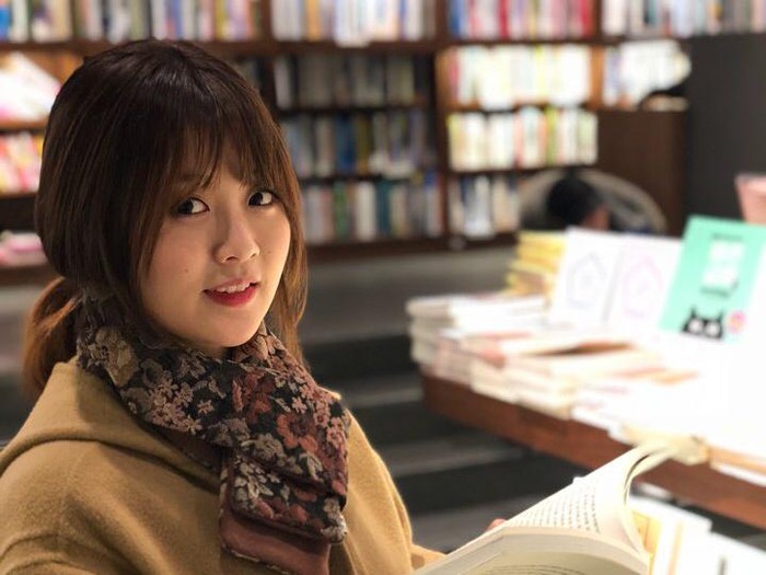 Penulis Korea Baek Se Hee yang menulis buku I Want to Die But I Want to Eat Tteokpokki
