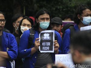 Saran Satgas COVID-19 Agar Demo Omnibus Law Tak Picu Klaster Baru