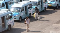 Untuk angkutan umum perkotaan, rata-rata jumlah penumpang harian angkutan umum perkotaan adalah 613.669 penumpang per hari, mengalami penurunan sebesar 19,22% dibandingkan saat pemberlakuan PSBB Masa Transisi sebanyak 759.726 penumpang per hari. 